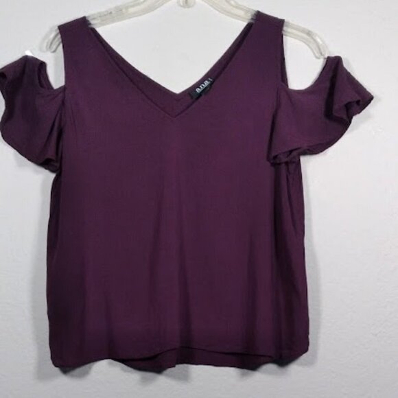a.n.a A New Approach Top with Cold shoulders. Purple-Size: PM - Picture 3 of 15